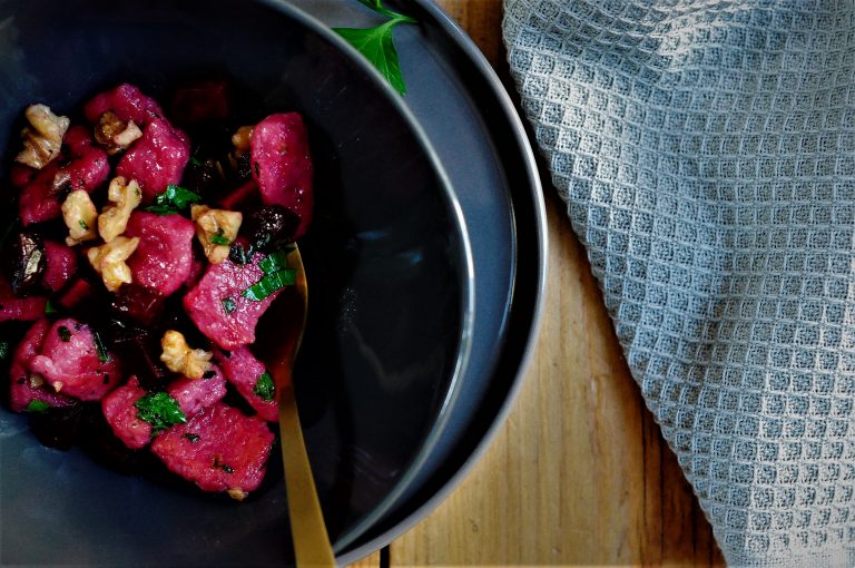 Rote-Beete-Gnocchi mit Walnussbutter – Entschleunigung ...